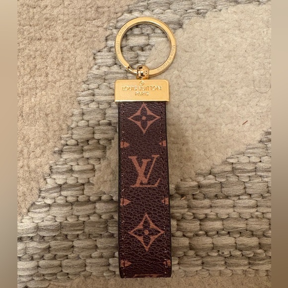 Louis Vuitton Monogram Keychain Brown Small - Picture 1 of 3